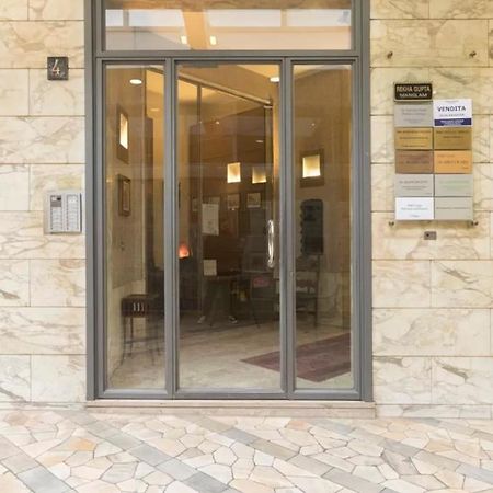 Italianway - Galleria Unione Daire Milano Dış mekan fotoğraf